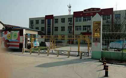 全自动升降柱厂家发展需要注意的事项